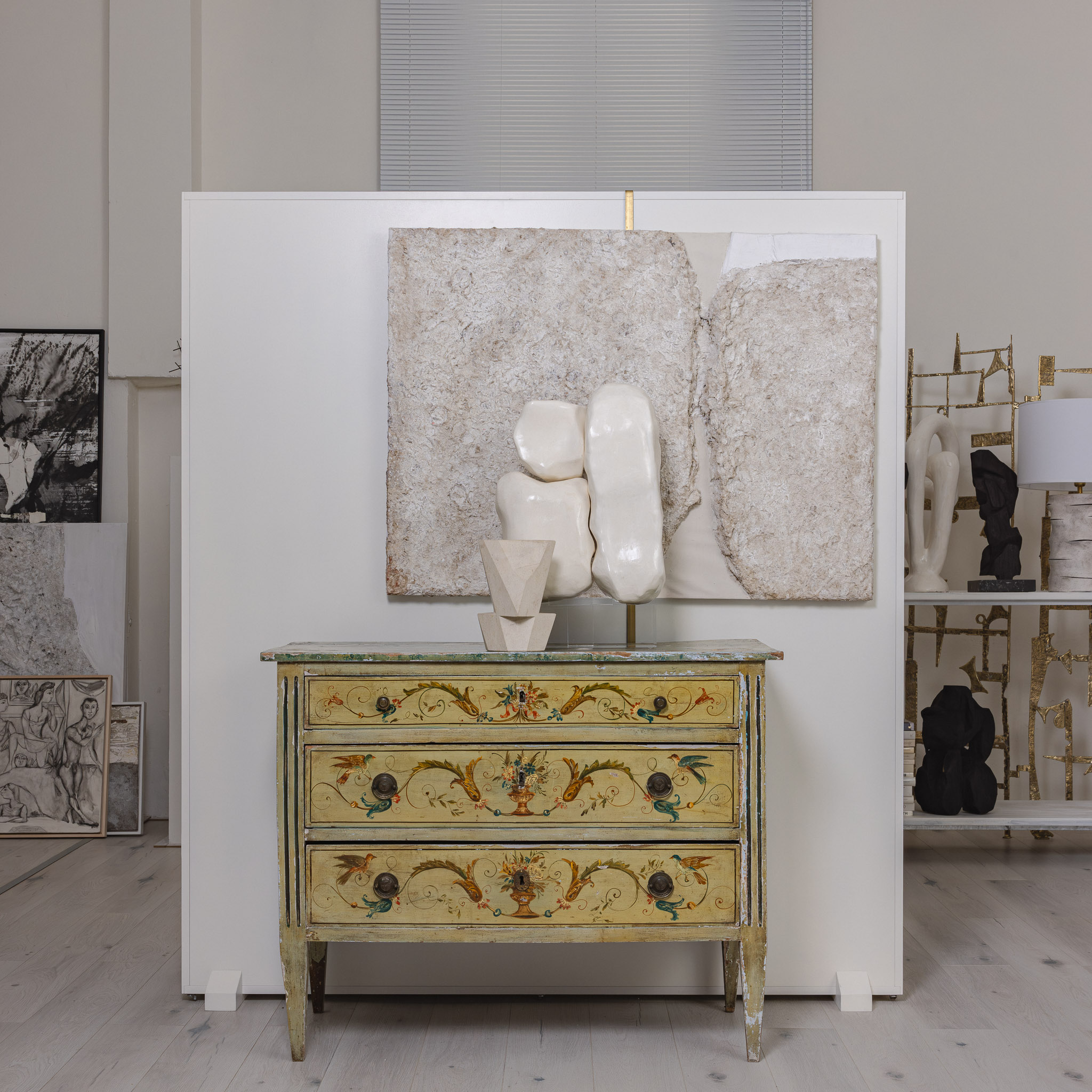 XIX Century Lacquered Chest of Drawers - Image 5